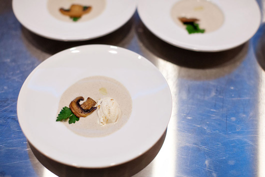 Первый бутик-кафе MOVENPICK